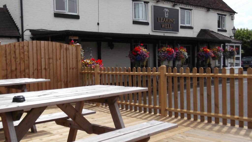 The Leaking Well Bed & Breakfast Dunhampton Exterior foto