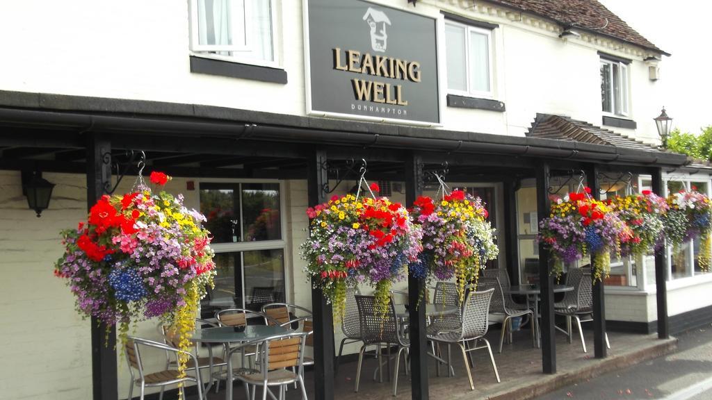 The Leaking Well Bed & Breakfast Dunhampton Exterior foto